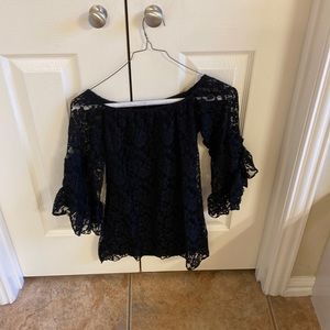 Top Black lace mid length arm